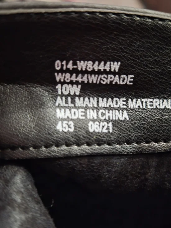 WHITE MOUNTAIN Women's Spade Heeled, Lug Sole, Wrapped Ankle Booties - Picture 11 of 12